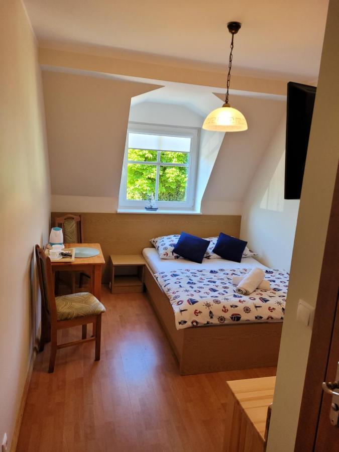 Dom Wczasowy Pod Zegarem ウェバ 部屋 写真